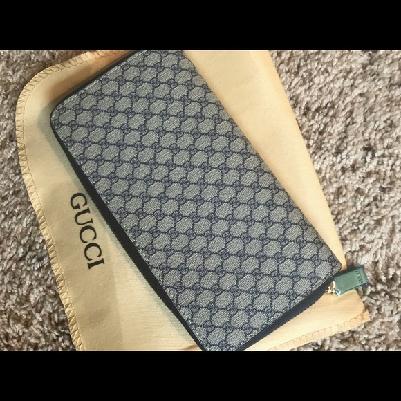 Gucci Blue Women’s Wallet - Picture 1 of 4